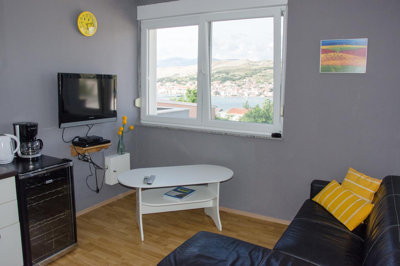 Apartments Sv. Jelena 2 Паг Экстерьер фото
